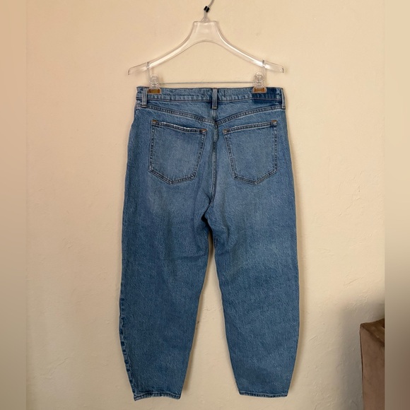 Abercrombie & Fitch 80s Mom High Rise - Picture 3 of 3